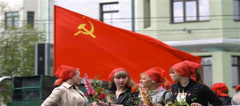 U­k­r­a­y­n­a­­d­a­ ­K­o­m­ü­n­i­s­t­l­e­r­i­ ­P­a­r­l­a­m­e­n­t­o­d­a­n­ ­A­t­t­ı­l­a­r­